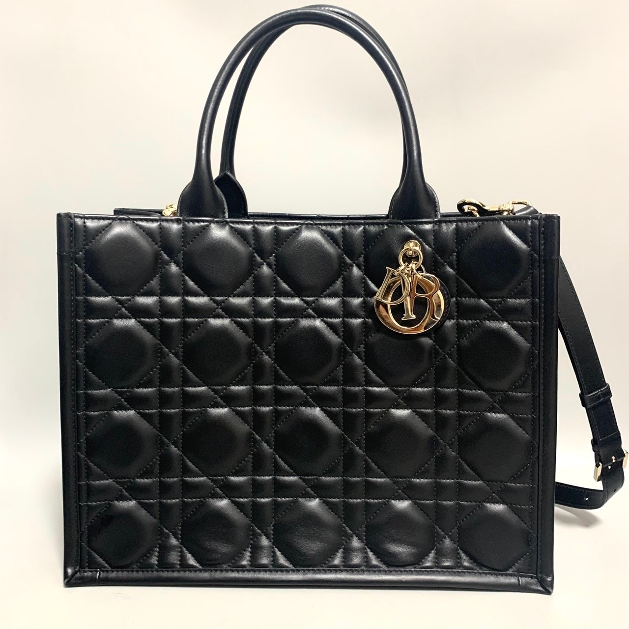 クリスチャン ディオール ブックトート マクロカナージュ カーフスキン